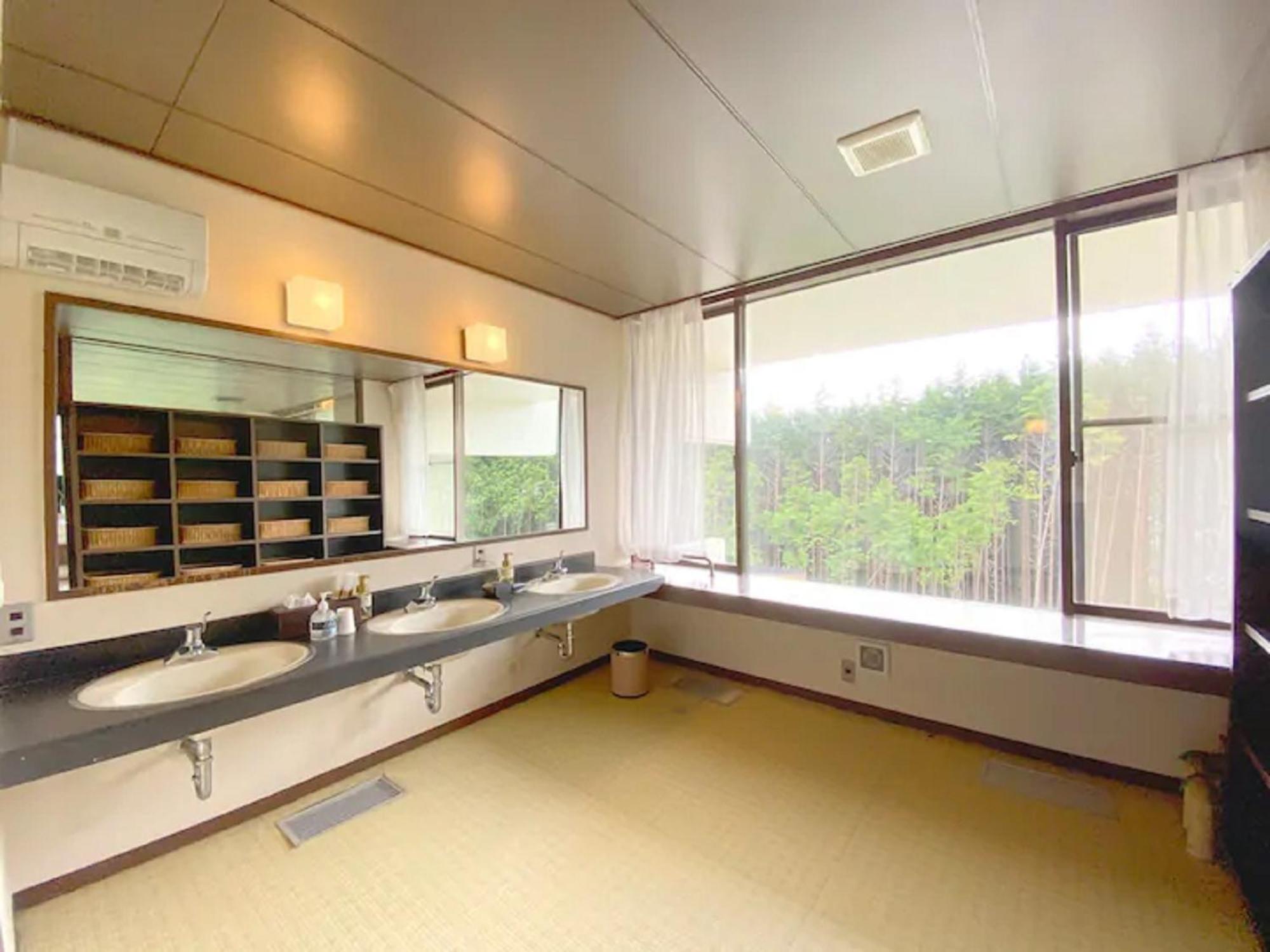 Fuji Yamanakako Resort Hotel - Vacation Stay 03089V Exterior photo